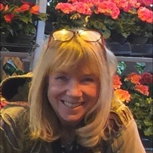 Meet your Posher, Janet